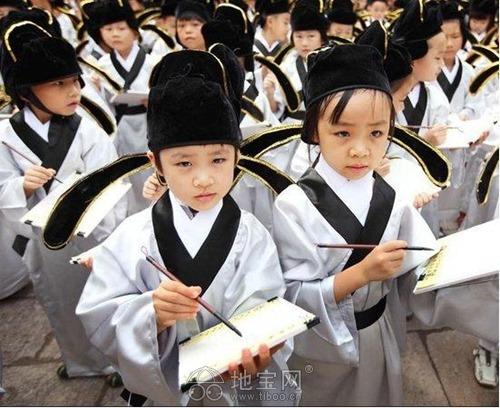 青岛大学少年国学涵养班
