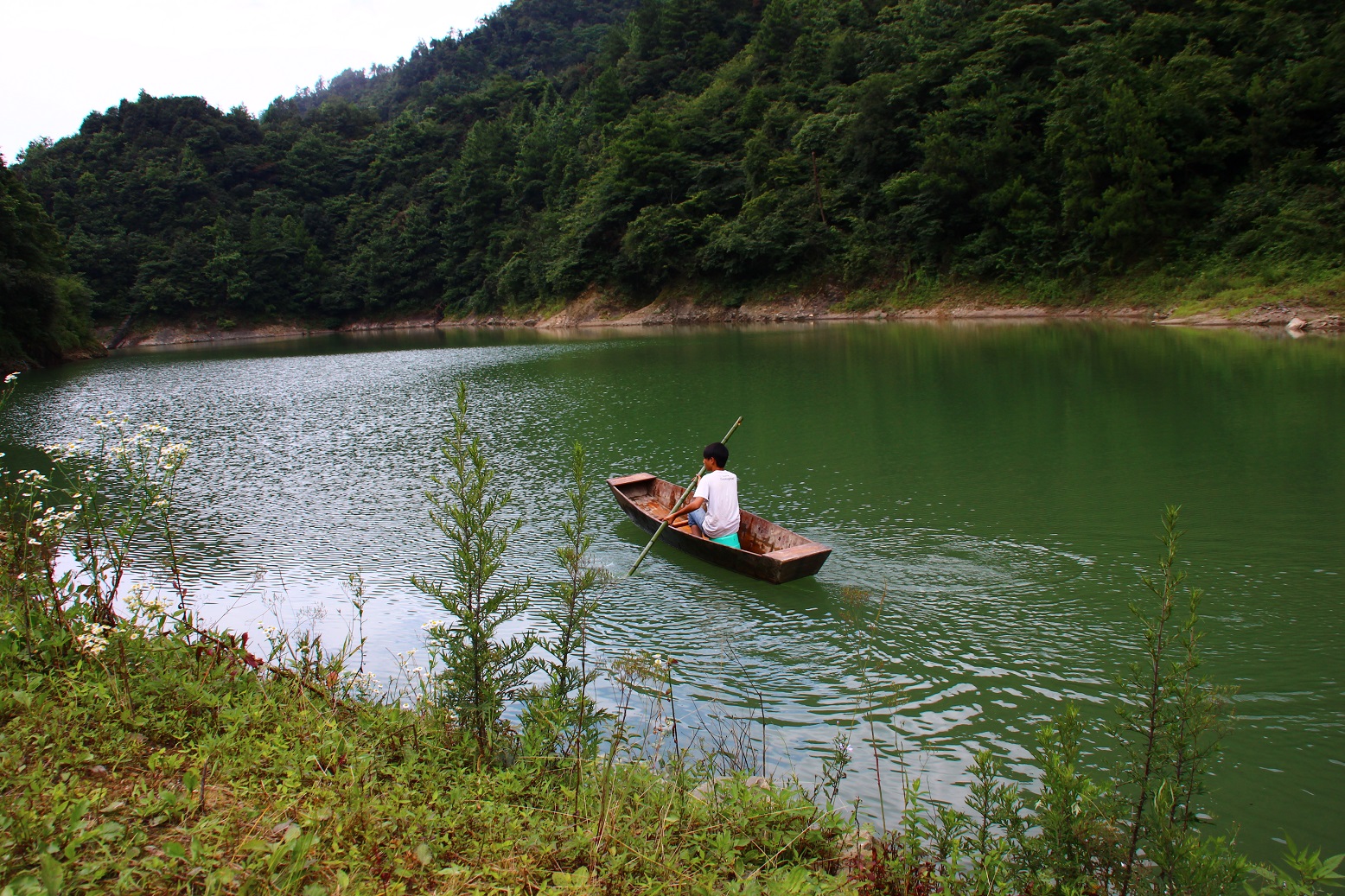 秀美山水，生態(tài)農(nóng)莊